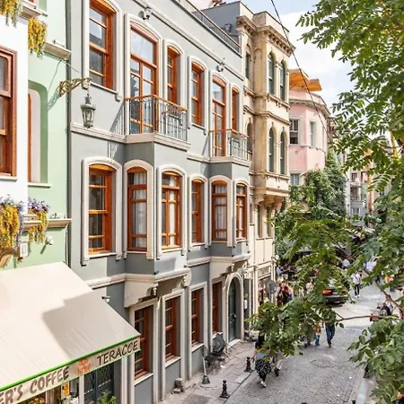 Stunning Bright Modern 1bd Balat Gem! #328 Стамбул