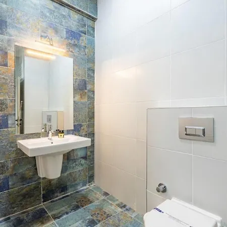 Apartment Stunning Bright Modern 1bd Balat Gem! #328